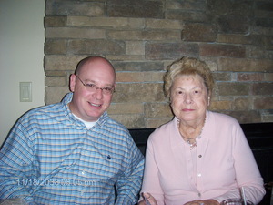 PAZ with Aunt Gloria 18 Nov 08.JPG