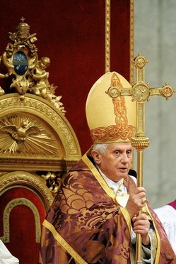 Pope Benedict at Advent Vespers 2008.jpg