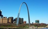 St Louis Arch.jpg