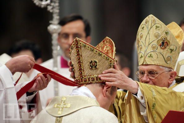 Pope ordains 5 new bishops | Communio